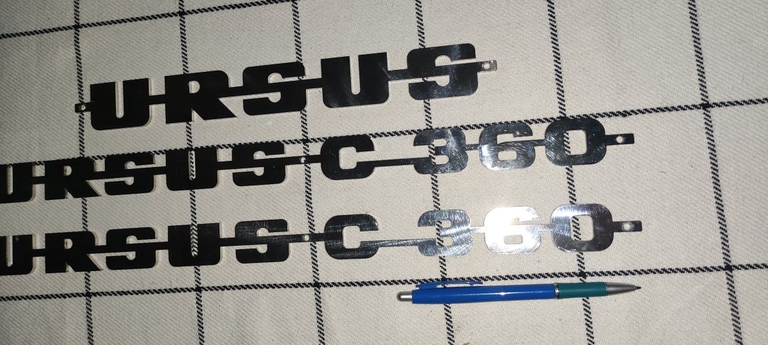Emblemat znaczek Ursus C-360/C330