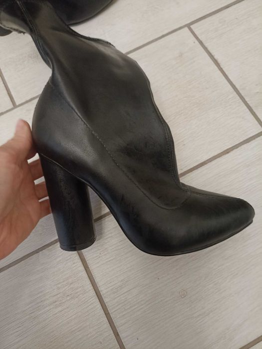 Черевики на каблуку