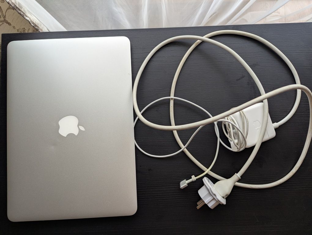 Macbook air 2017 8/256