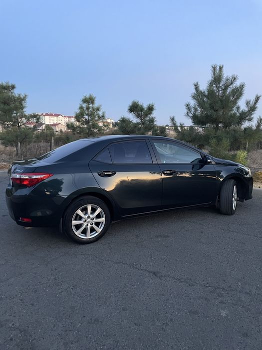 Toyota corolla 2016 год