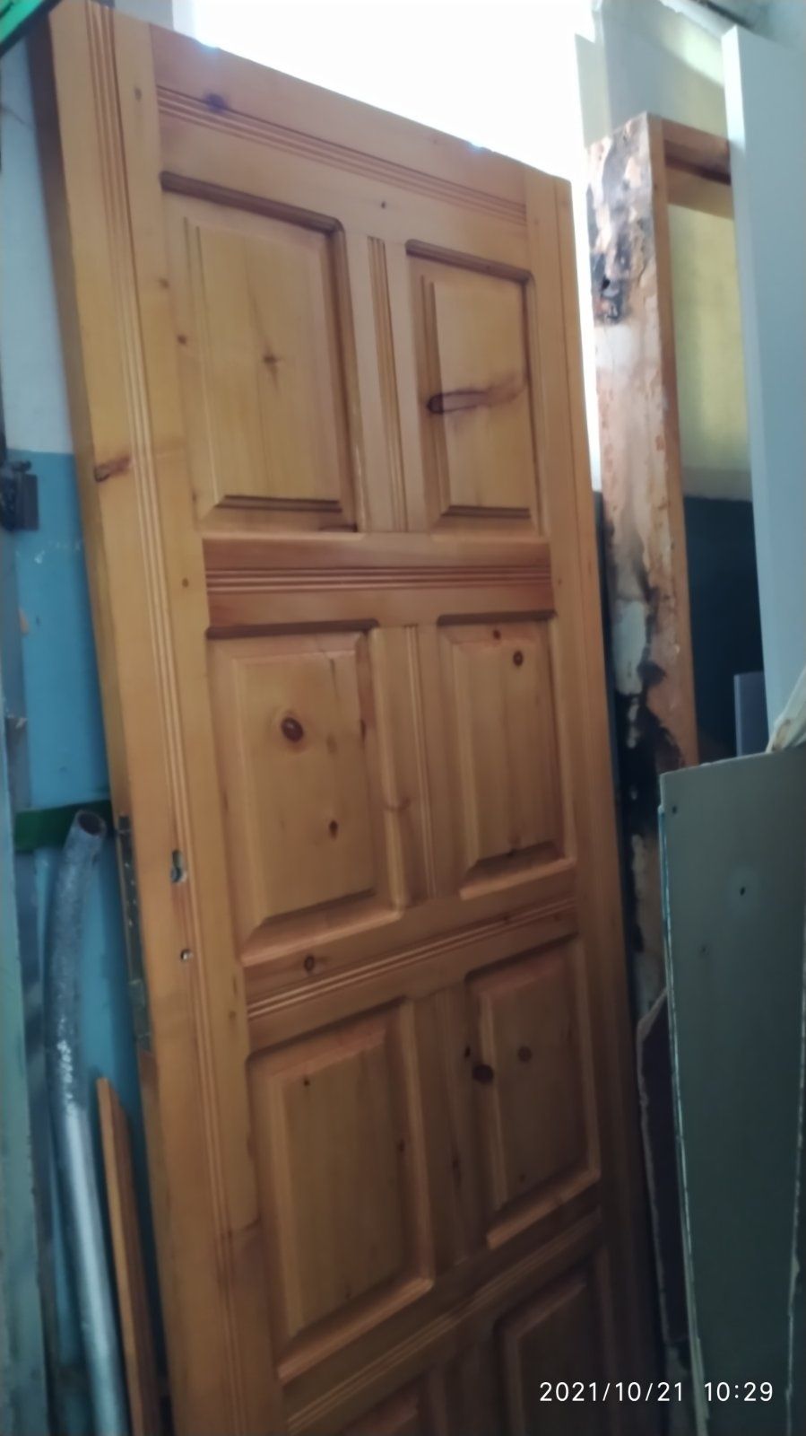 Входные деревянные двери