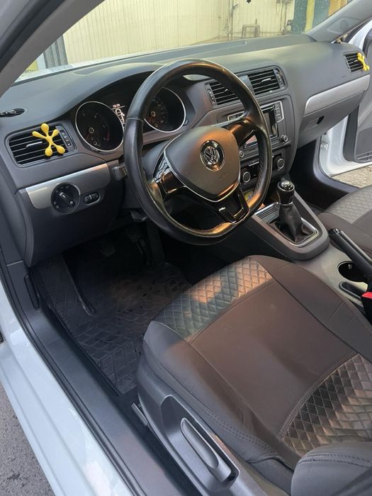 Volkswagen Jetta 2016