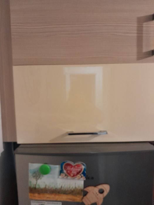 Sprzedam szafkę wiszaca