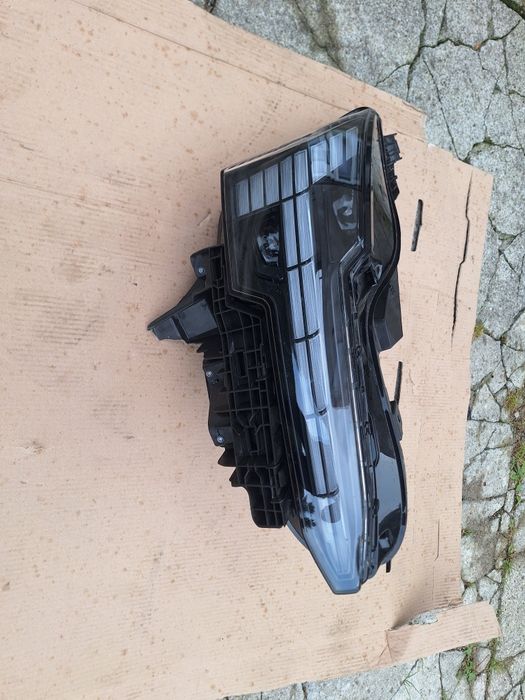 Фари Volvo EX-30