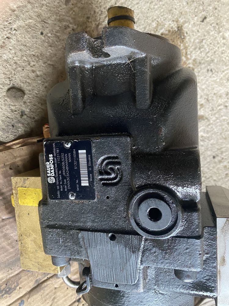 Pompa Liebherr Rexroth A4VG180EP2D1/32L