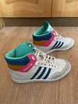 Кроссовки Adidas