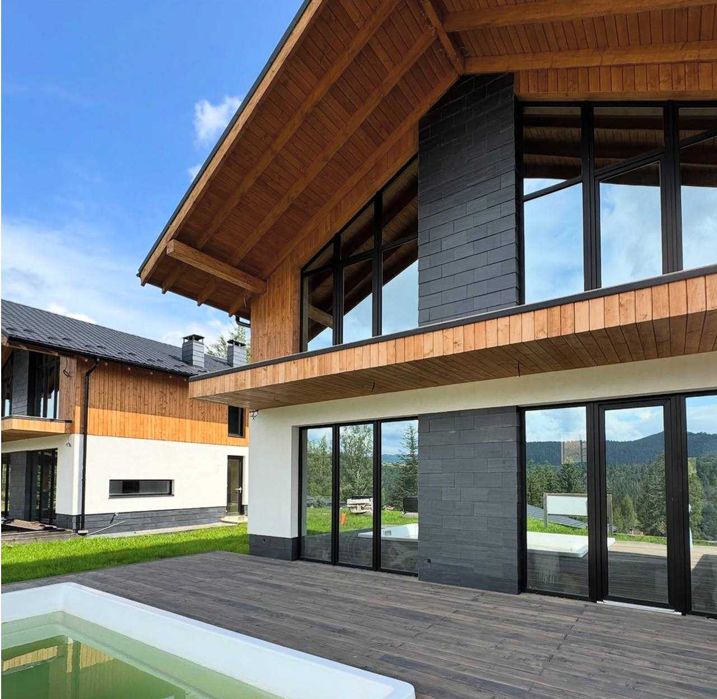 Продаж 2-поверхового котеджу в Карпатах