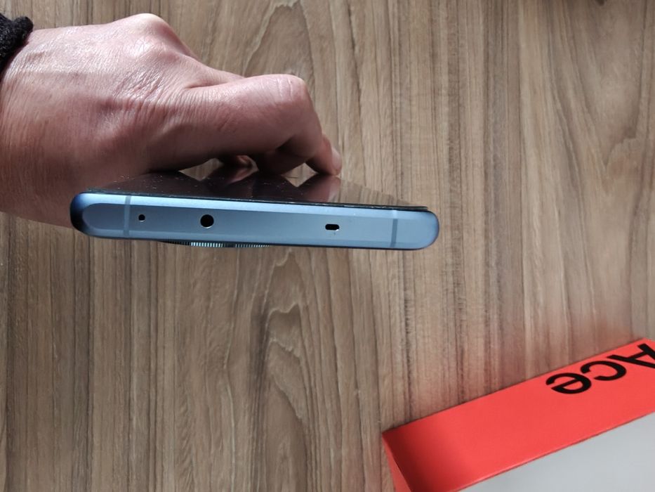 OnePlus Ace 3 як новий