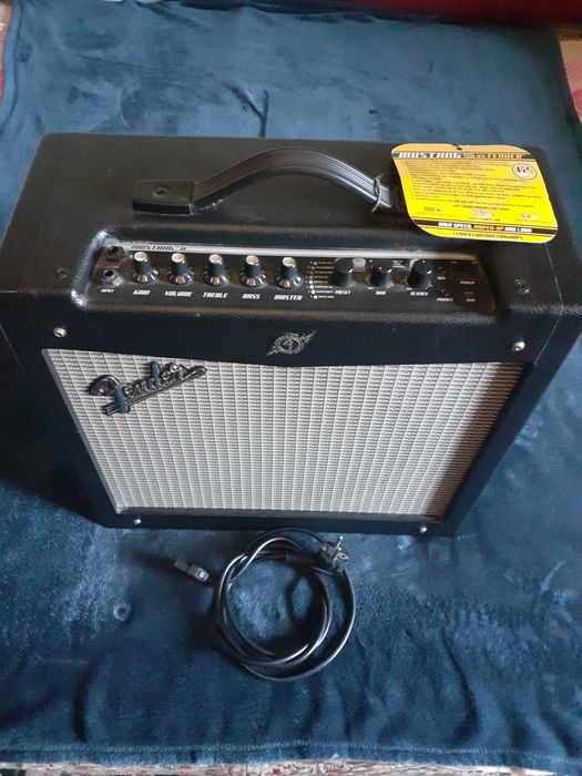 Комбопідсилювач для електрогітари Mustang ll V2