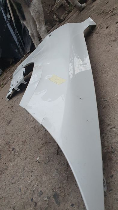 Продам крило БМВ i4 m40