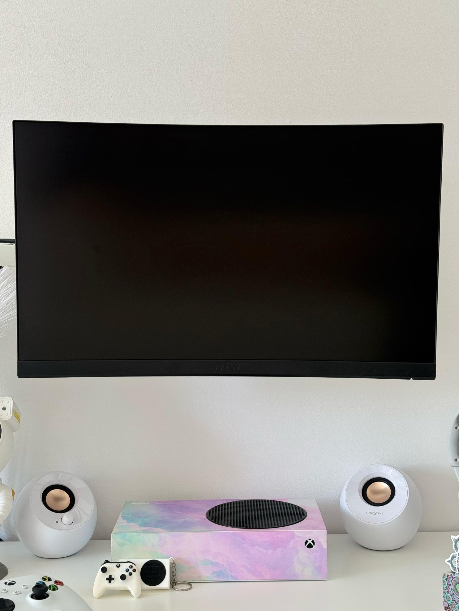 Monitor MSI g24c6 curvo