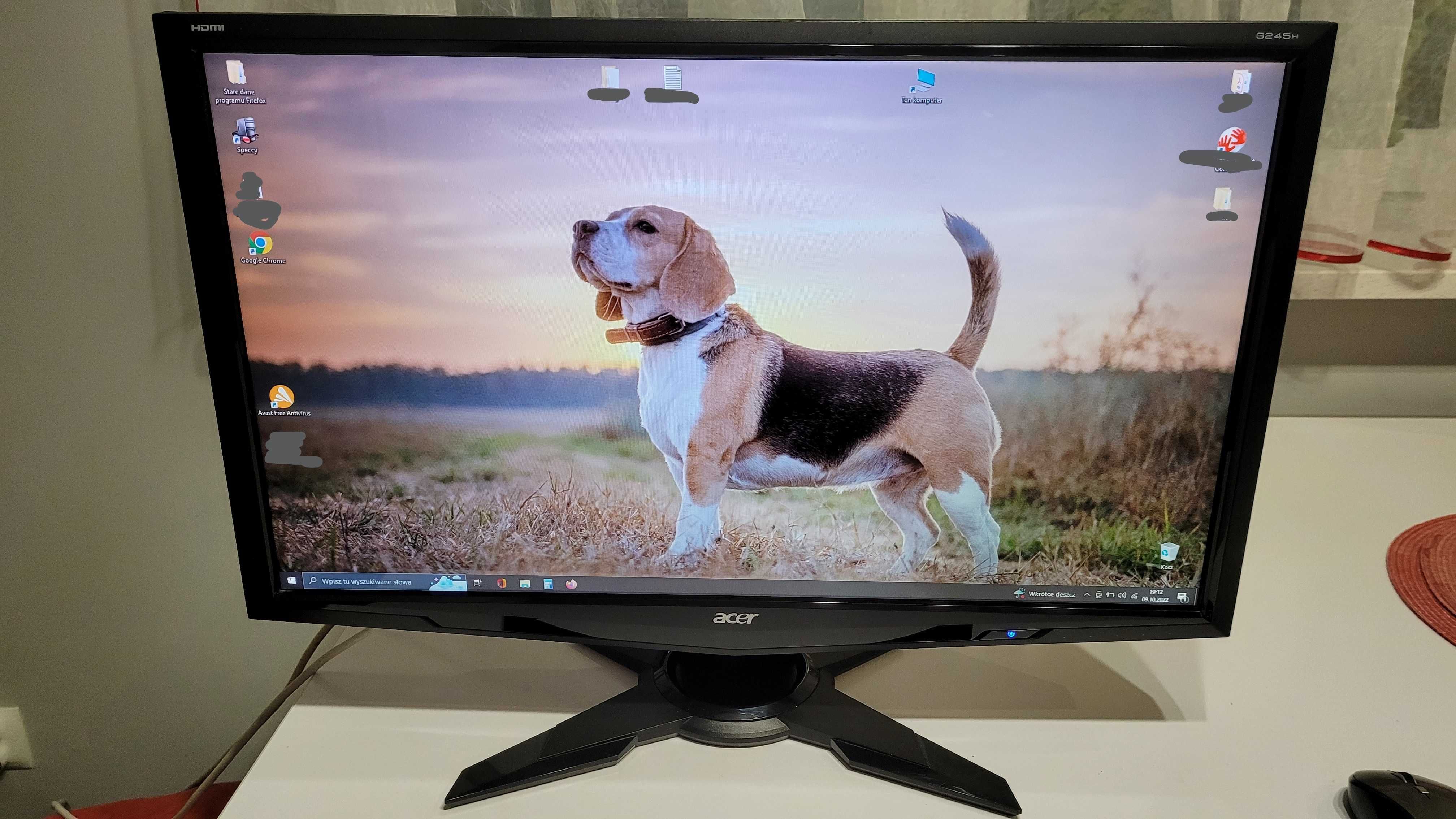 Monitor  Acer  24 cale matryca błyszcząca , plama na obrazie