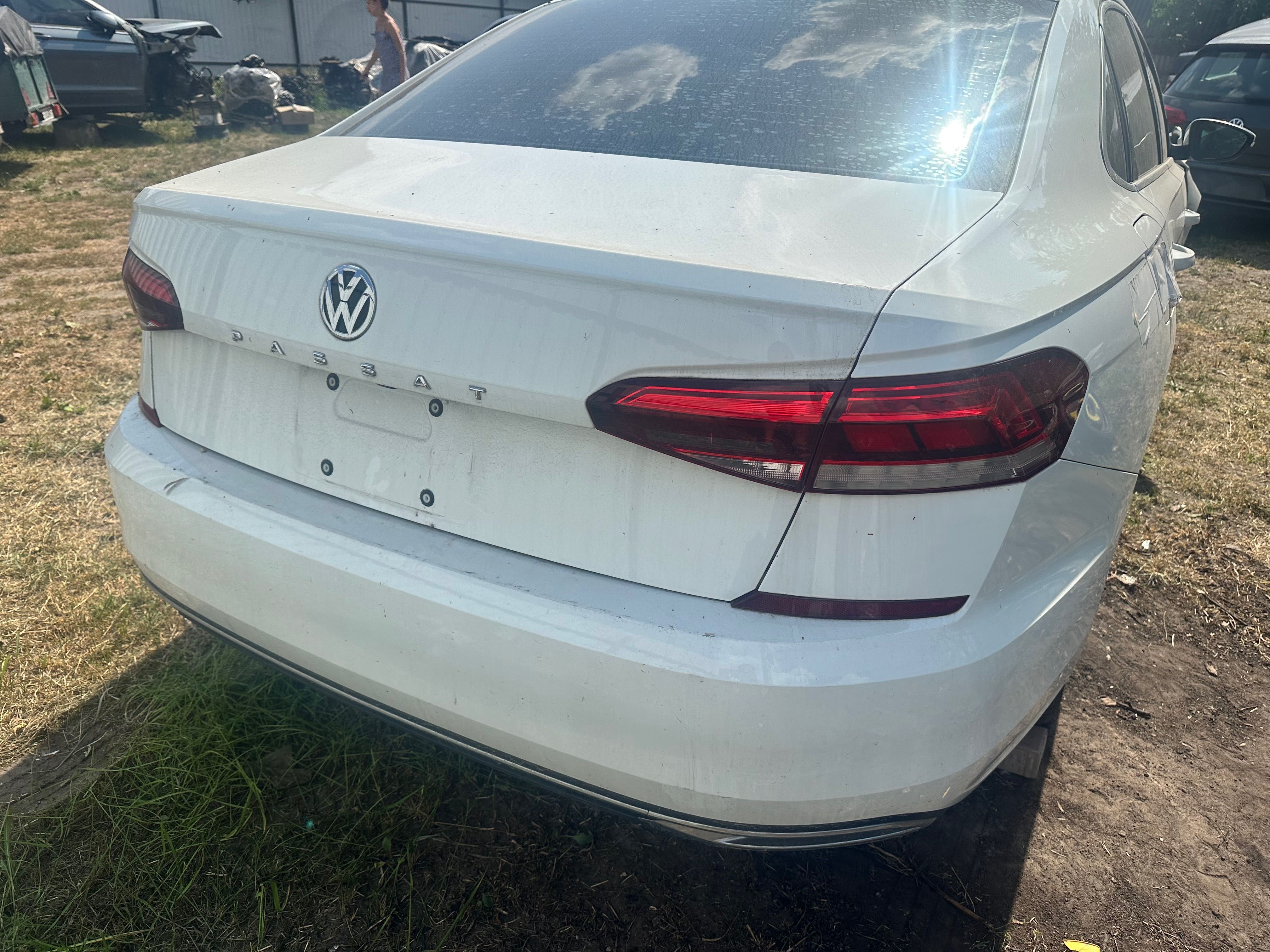 Кришка багажника Volkswagen Passat B9 USA