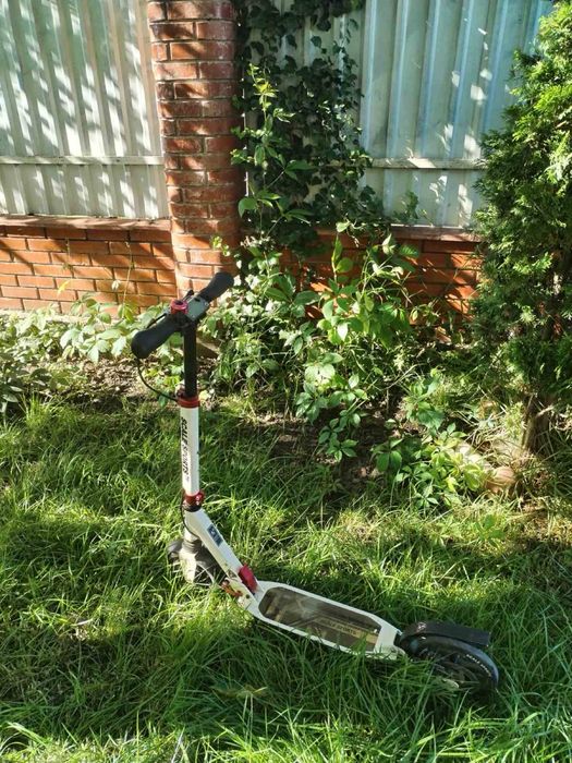 Самокат Scale Sports