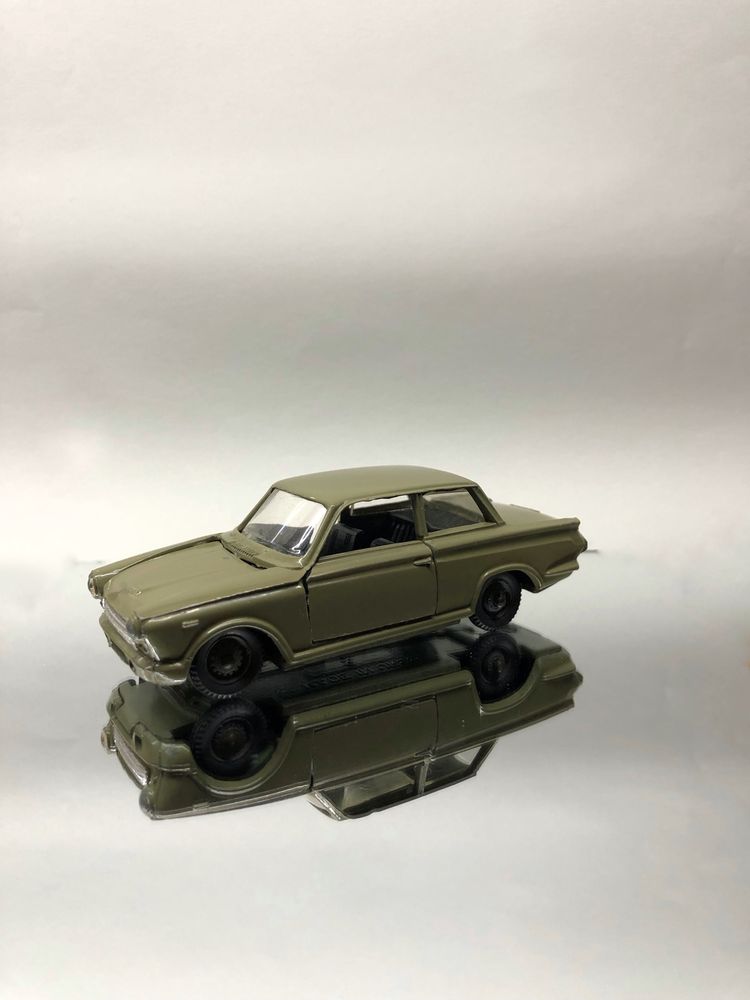 Модель Ford Consul Cortina 1:43 politoys polistil