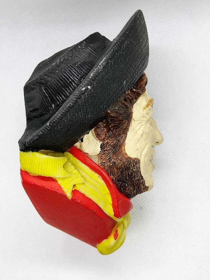 Busto em marfinite para pendurar