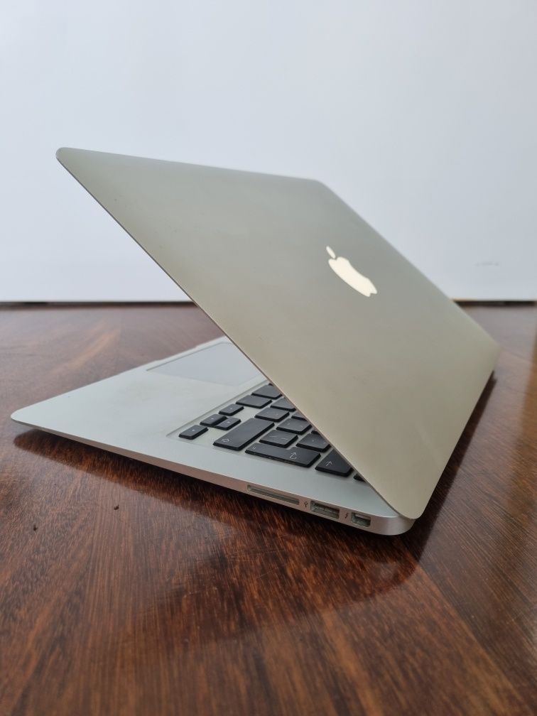 MacBook Air (13-inch, Mid 2012)