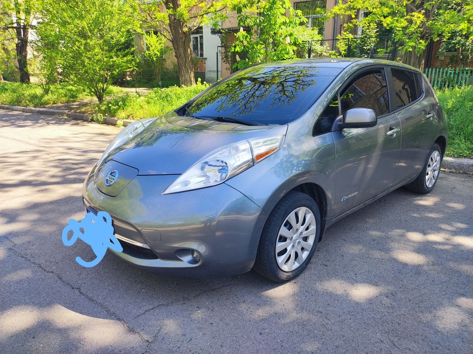 Aренда Nissan Leaf для работы в такси. Оренда автомобиля.