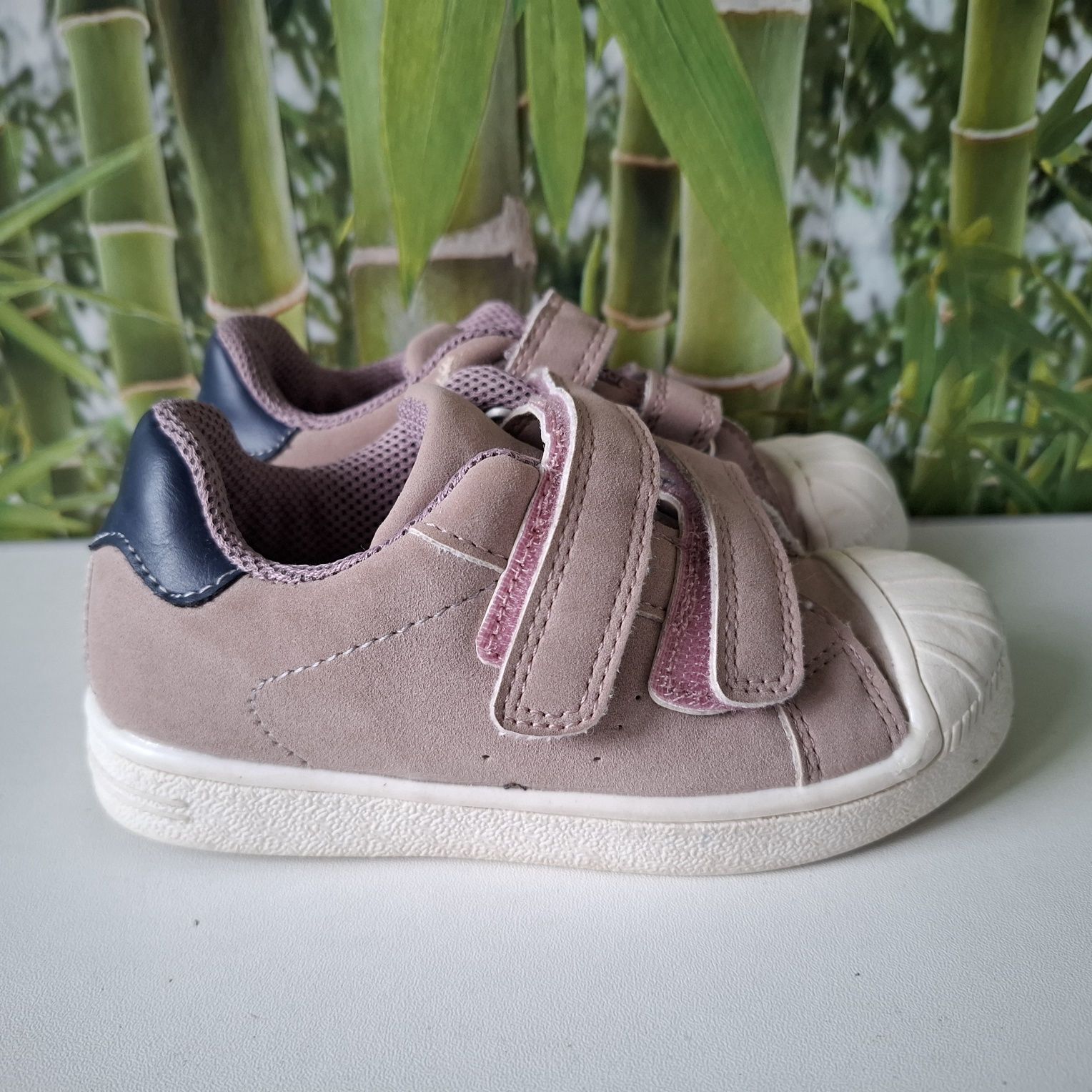 Buty typu trampki
