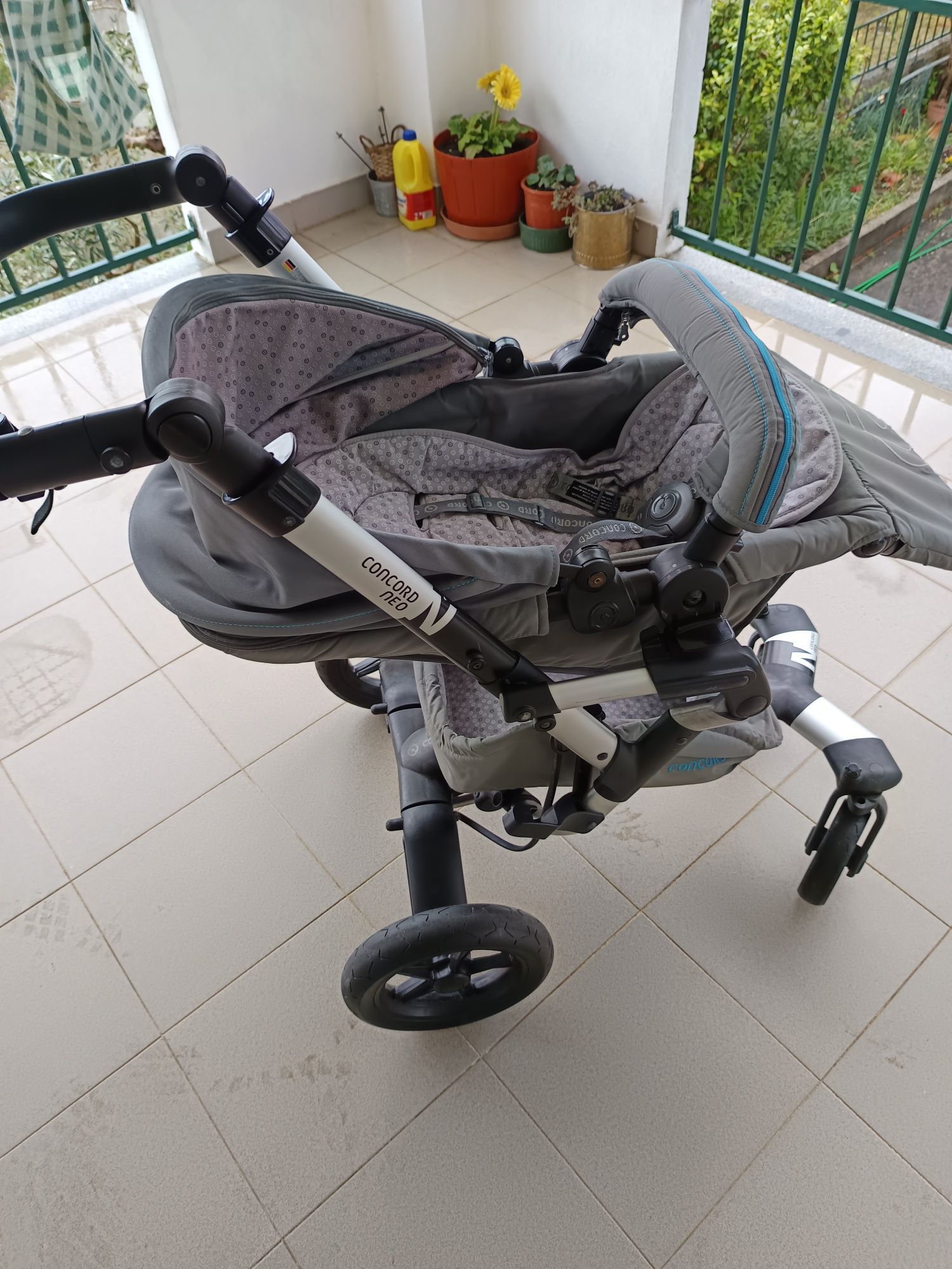 Carrinho de bebê CONCORD NEO