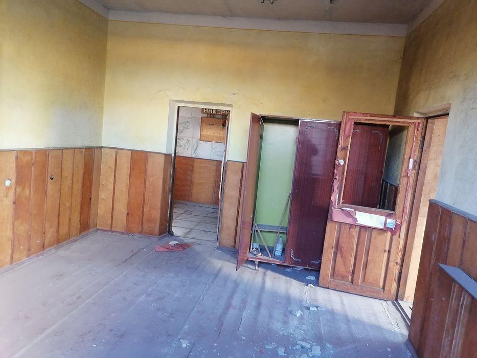 Приміщення під АВТОБІЗНЕС.