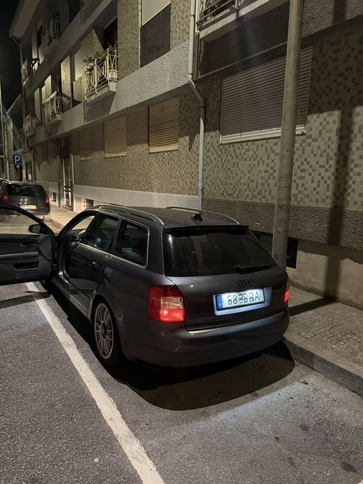 Vendo Audi A4 B6 em bom estado