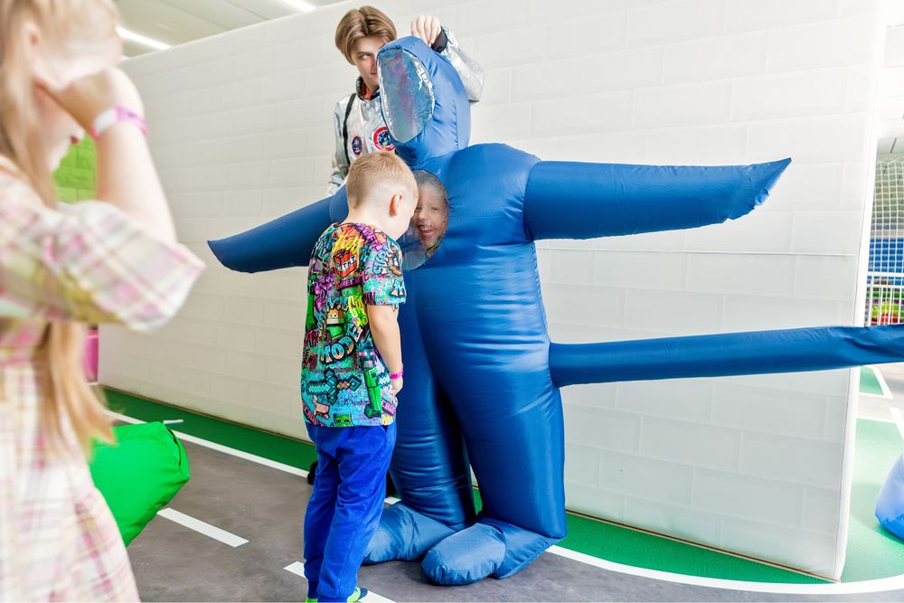 ХімічнеШоу - ПаперовеШоу - КосмічнеШоу - ТеслаШоу