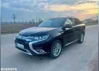 Mitsubishi outlander 2.4 hybryda kamery 360  hak 4x4 faktura VAT