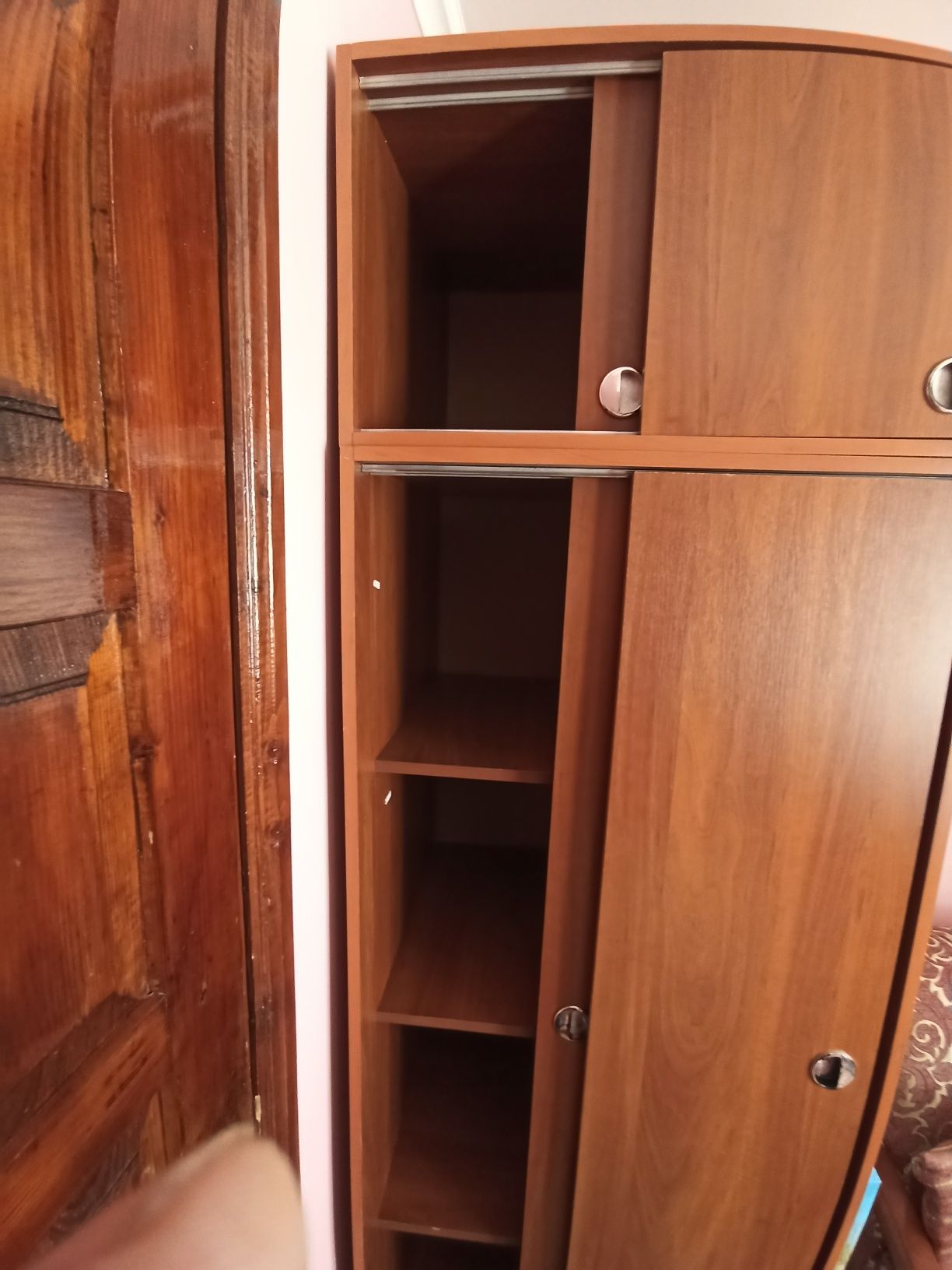 Продам шкаф в детскую комнату