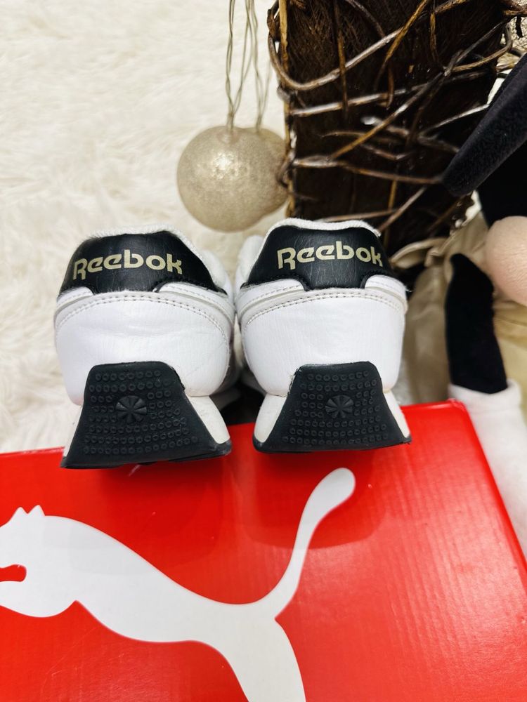 Кросівки Reebok унісекс розмір 32(20,5 см)