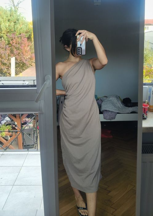 Sukienka na jedno ramię beżowa sukienka beige dress XL H&M