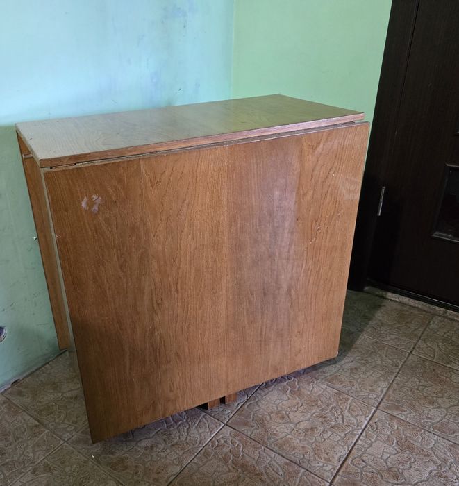Стіл книжка 1500 грн