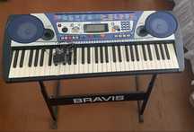 Практично новий синтезатор Yamaha psr - 260