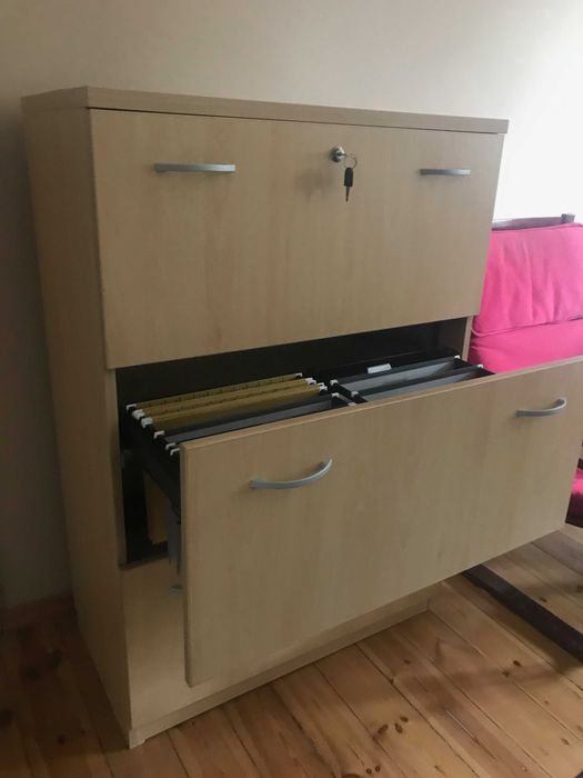 Szafka kartotekowa na dokumentację prawniczą/medyczną - stan idealny