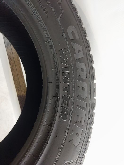 Opona pojedyncza 205/65/15 C Pirelli Carrier 9mm