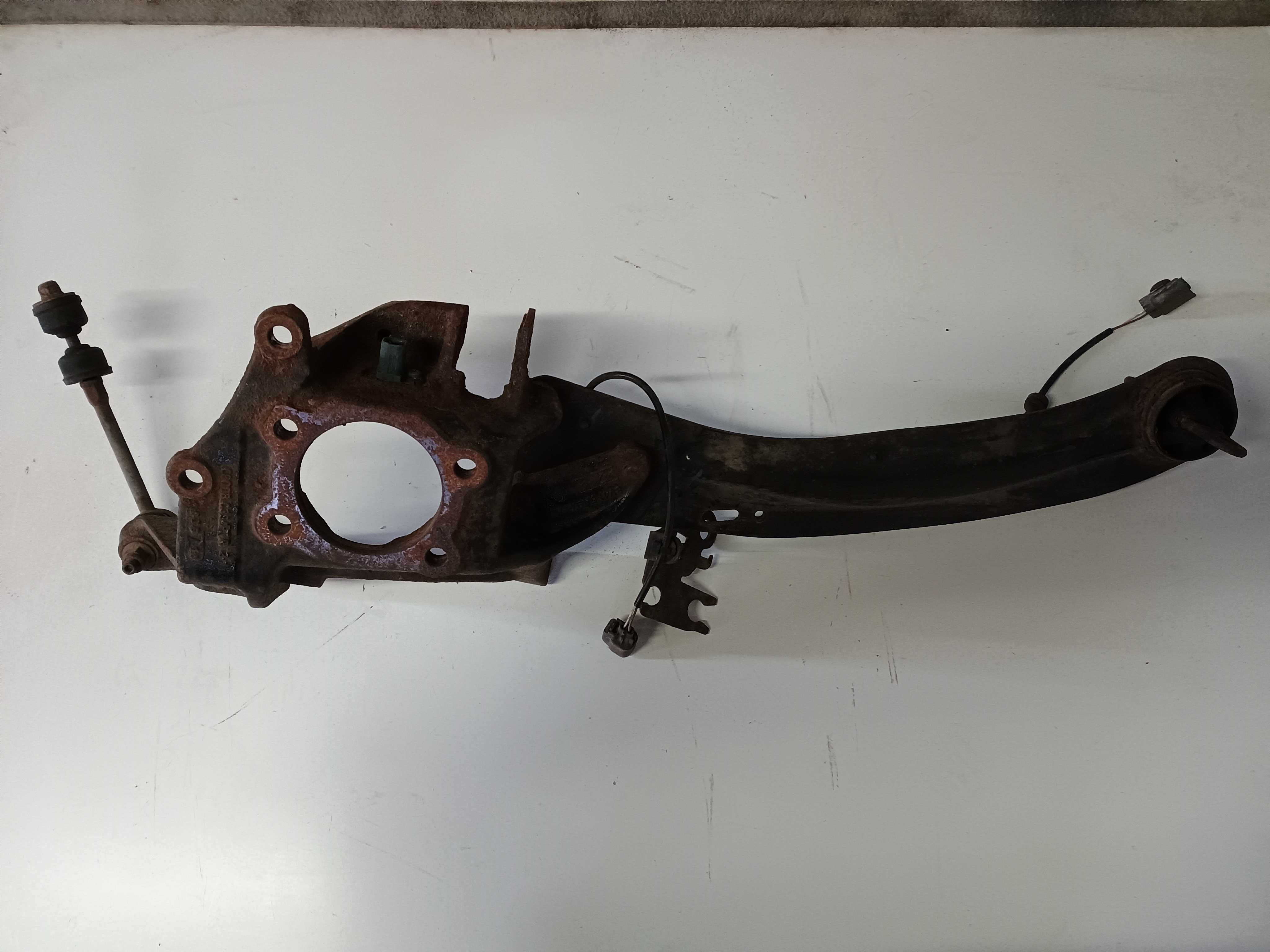 Wahacz wzdłużny prawy tył FORD Kuga MK1