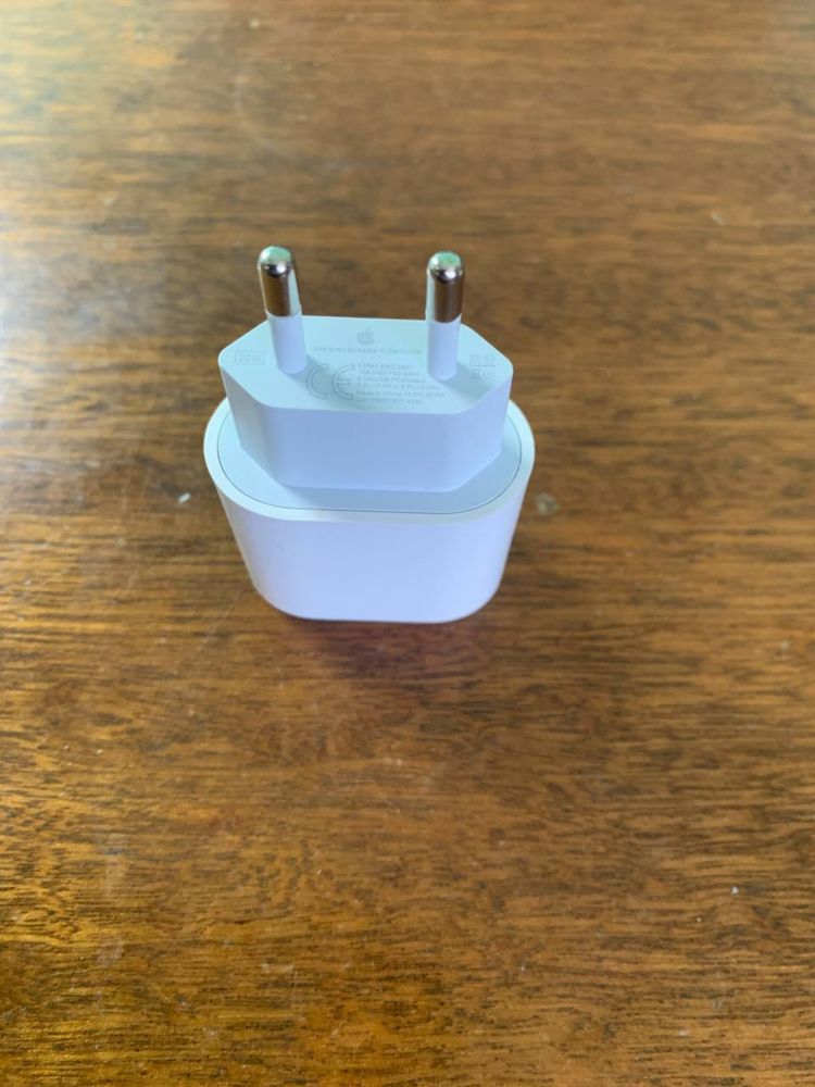 Блок живлення Apple 20W USB-C Power Adapter