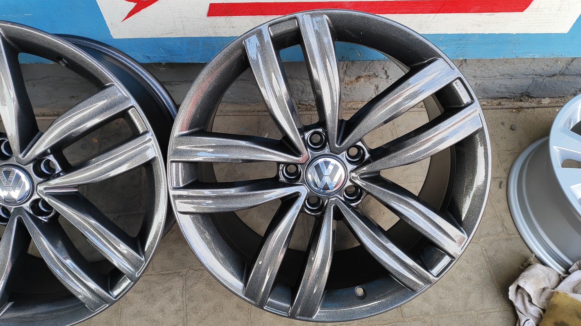 Диски Volkswagen оригінальні 5*112 R18 5/112 18