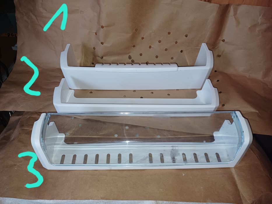 Boczna półka balkonik do lodówki Beko