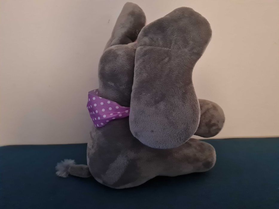 Interaktywna zabawka słonik słoń akuku z dźwiękiem maskotka pluszak