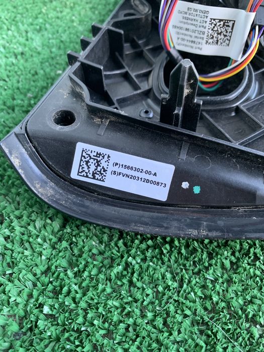 Tesla Y 3 лючок порта зарядки порт