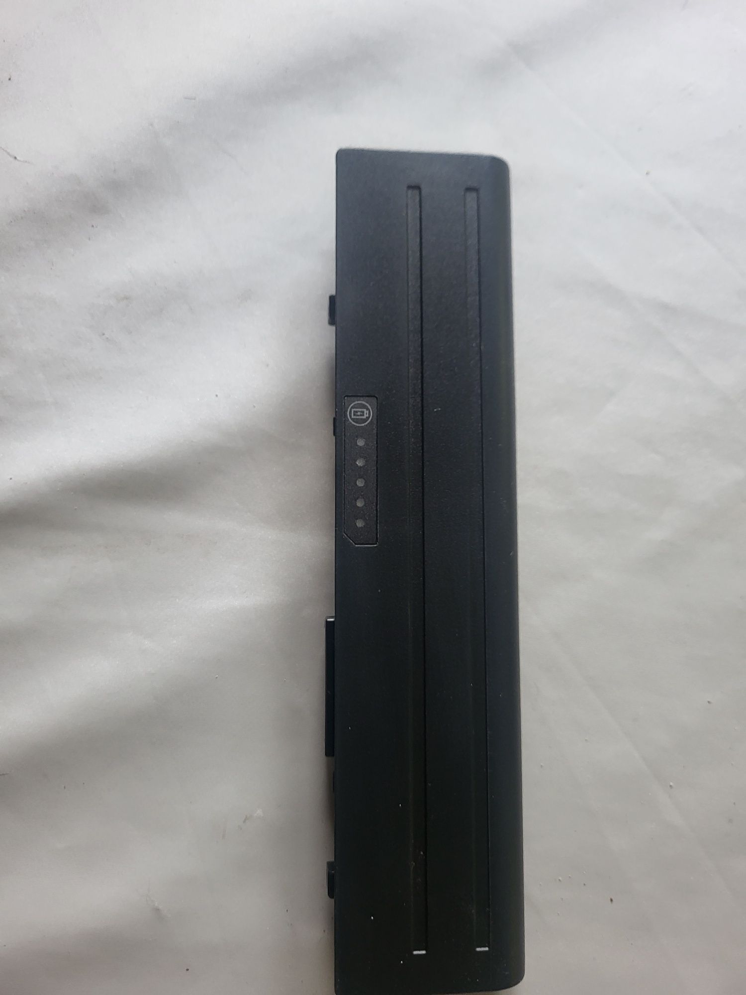 Sprzedam orginalna Baterie do Laptopa DELL Wu946 (NOWA nietestowana) B