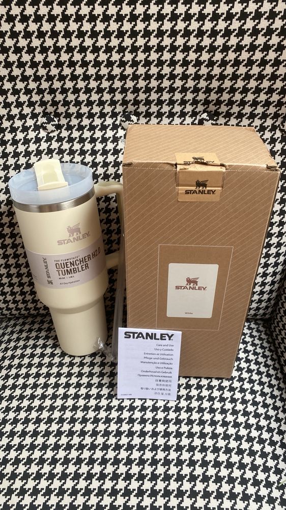 Stanley kubek termiczny stalowy pojemność 1180 ml