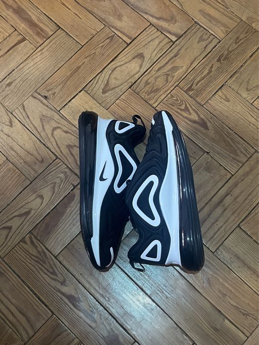 Nike Air Max 720 Preto e branco