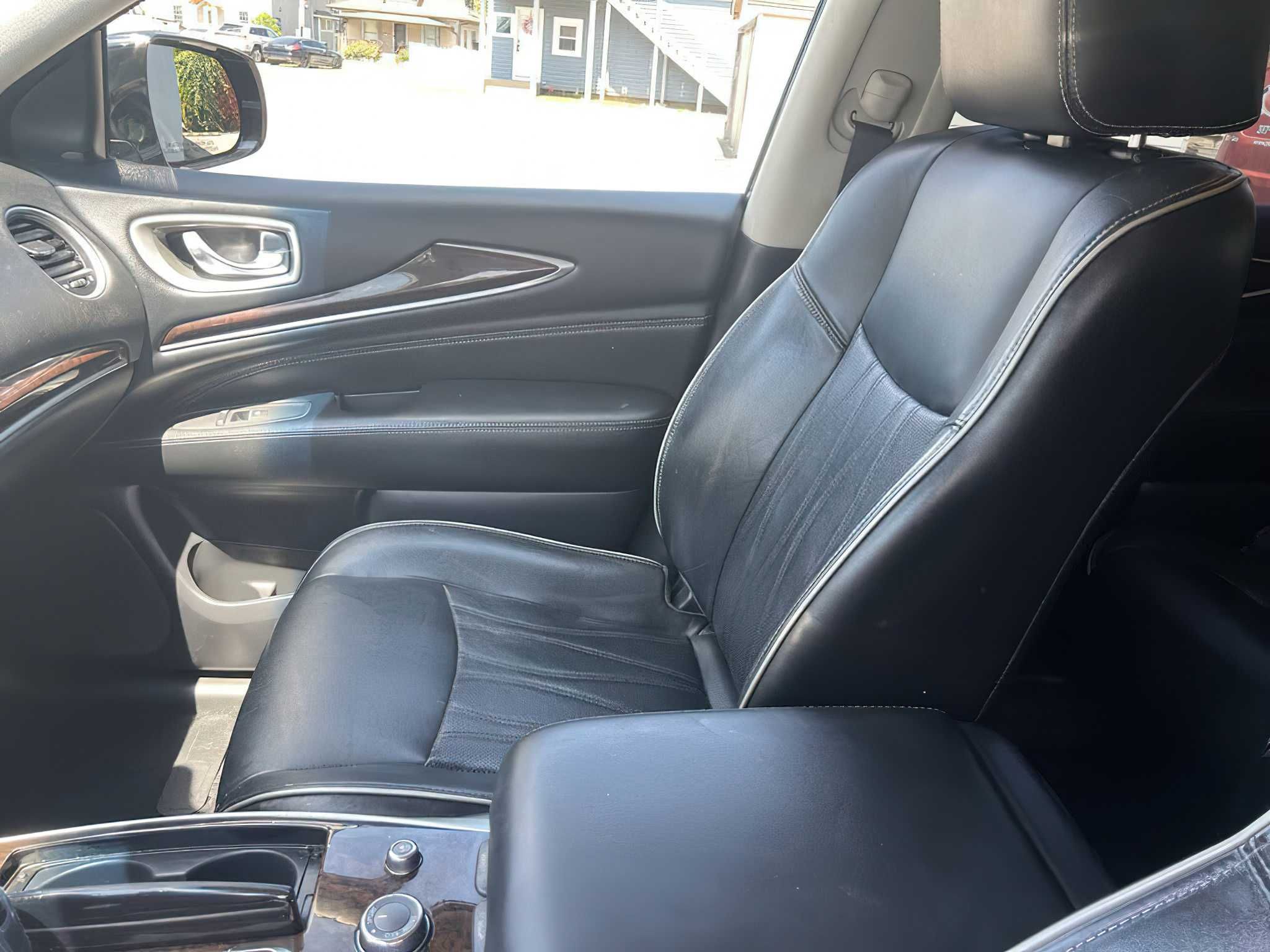 Infiniti Qx60      2016