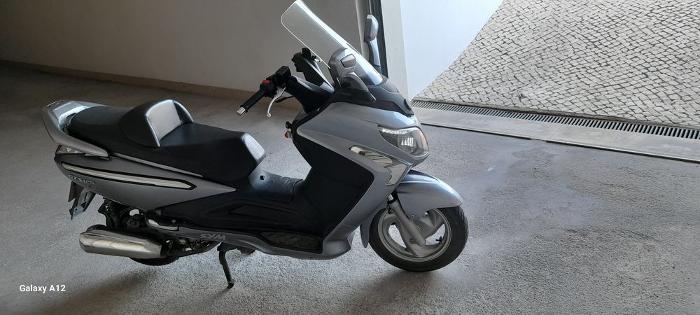 Sym gts 125 de 2015 com apenas 16000 kms