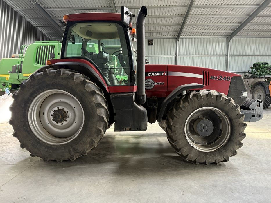 Case Magnum MX 240 Ledy Pneumatyka Trelleborg