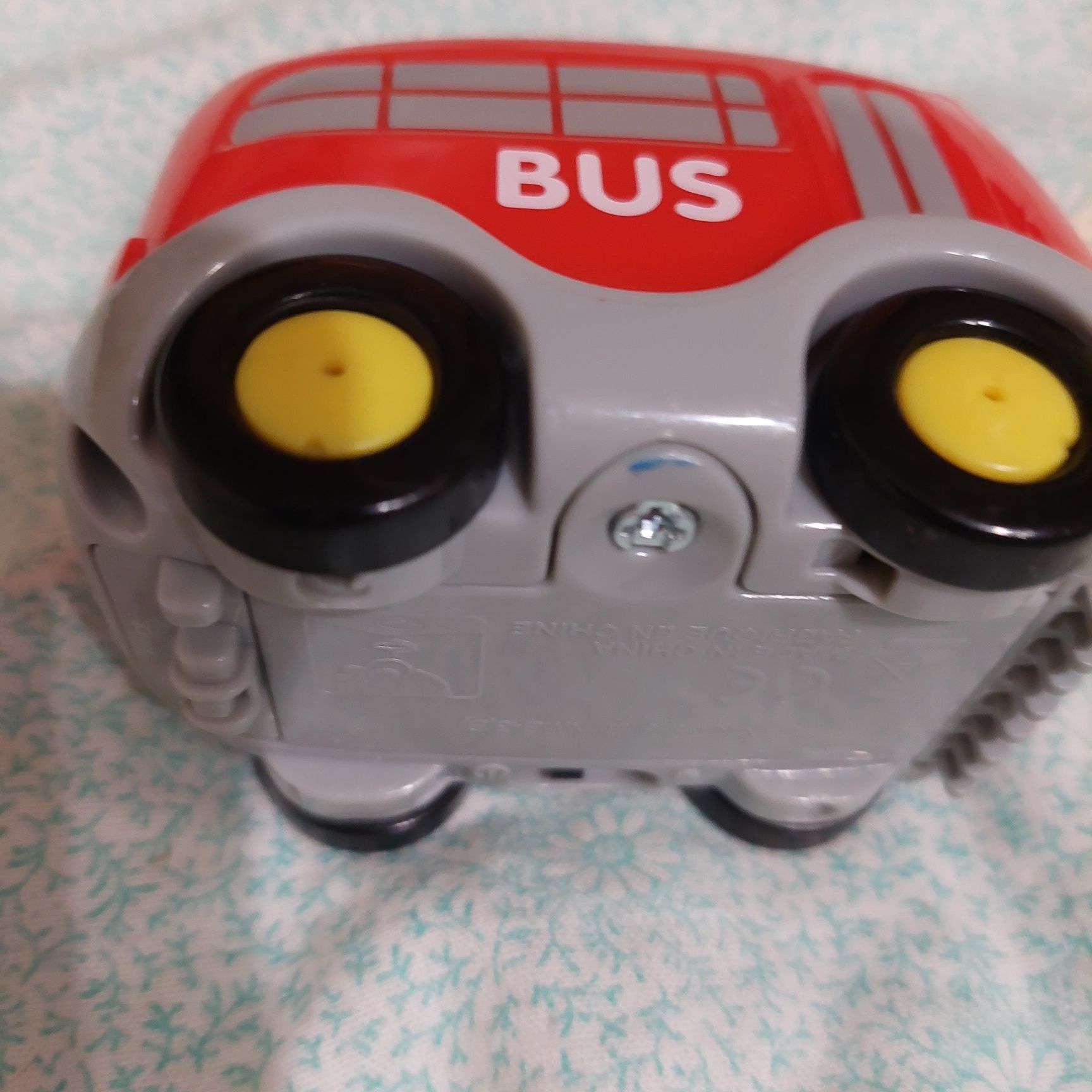Toot-toot Drivers-autobus firmy Vtech.