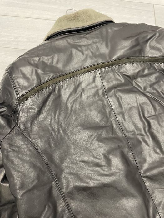 Шкіряна чоловіча куртка