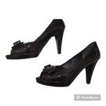 Buty na wysokim obcasie lakierowane 38 Embis